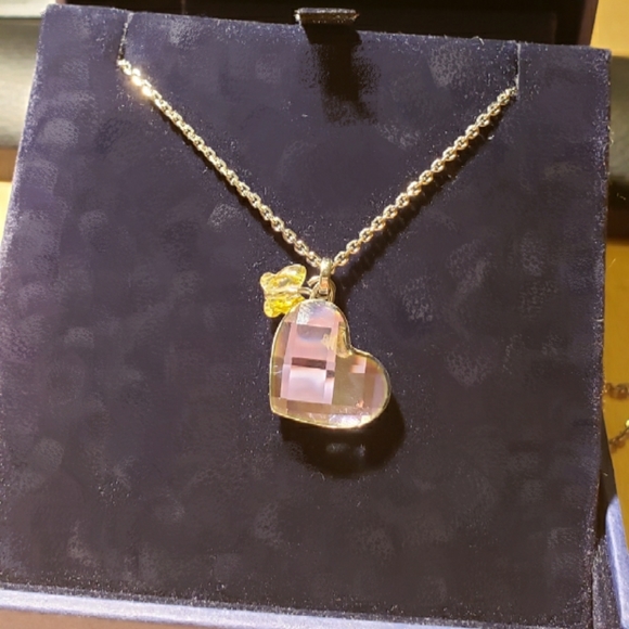 Swarovski heart and butterfly necklace - Picture 2 of 3